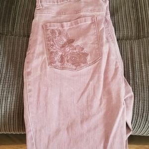 Gloria Vanderbilt jeans